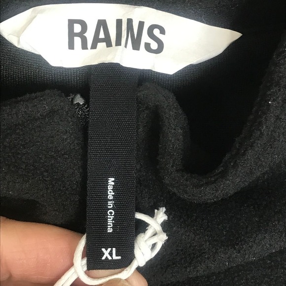 RAINS Men NWT Black 1/2 Zip Fleece Long Sleeve Shirt SZ XL - Picture 8 of 10